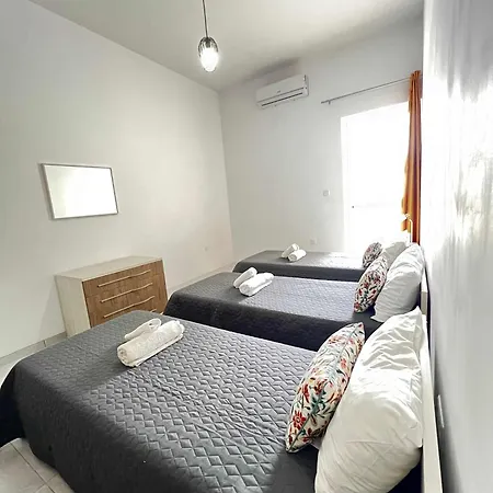 Swieqi Large 2bdr Maisonette With Yard By Pmi Apartment