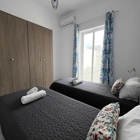 Swieqi Large 2bdr Maisonette With Yard By Pmi Apartment *